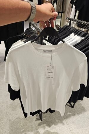 Zara round t.shirt