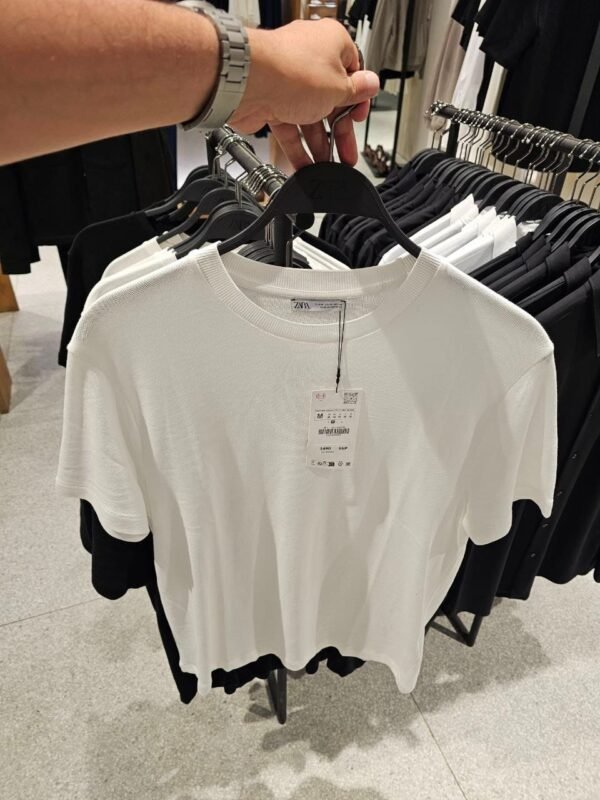 Zara round t.shirt